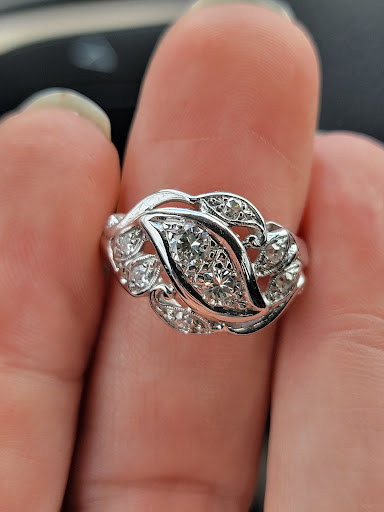 Jeweler «Shane Co.», reviews and photos, 2515 Hurstbourne Gem Ln, Louisville, KY 40220, USA