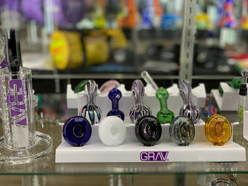 Tobacco Shop «Z Smoke Shop», reviews and photos, 2610 W Edinger Ave c, Santa Ana, CA 92704, USA