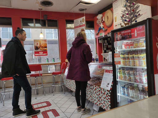 Donut Shop «Buckeye Donuts», reviews and photos, 1998 N High St, Columbus, OH 43201, USA