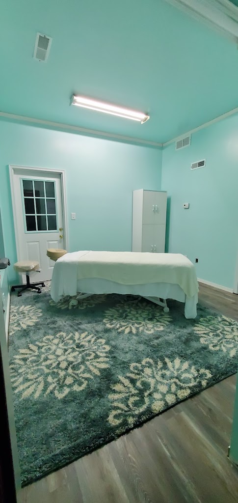 Healing Hands Massage Studio 41031