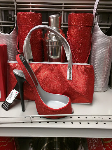 Clothing Store «Burlington Coat Factory», reviews and photos, 365 Rockaway Turnpike #290, Lawrence, NY 11559, USA