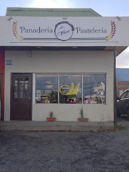 Panaderia & Pasteleria La Frei