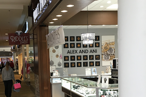 Riddle's Jewelry - Sioux Falls Empire Mall image