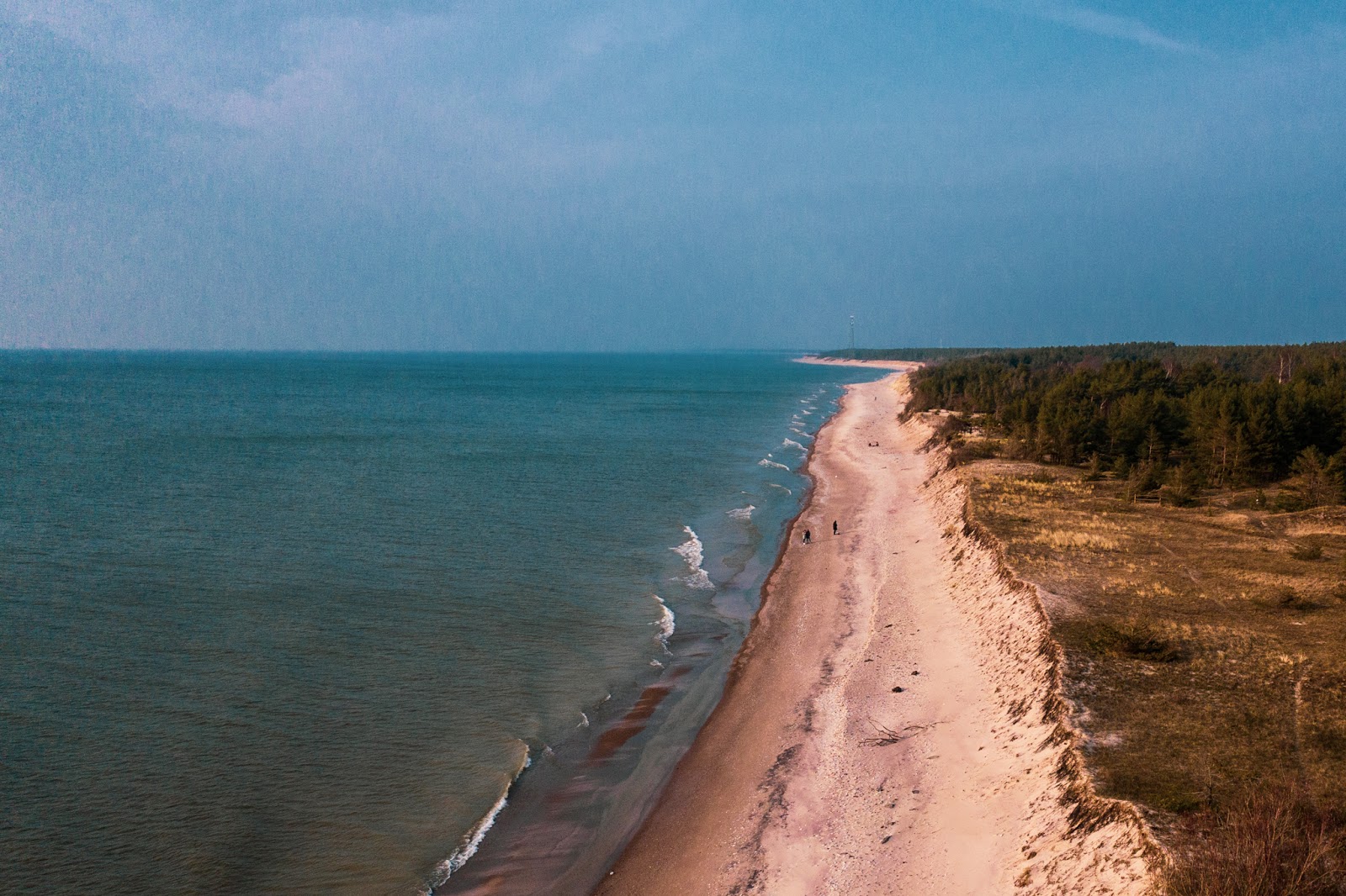 Fotografija Liedagi recreation beach z dolga ravna obala
