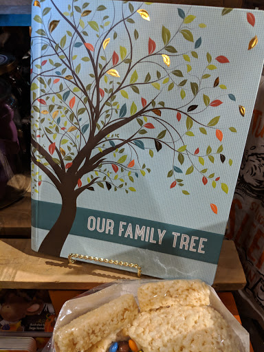 American Restaurant «Cracker Barrel Old Country Store», reviews and photos, 7925 Conference Center Dr, Brighton, MI 48114, USA