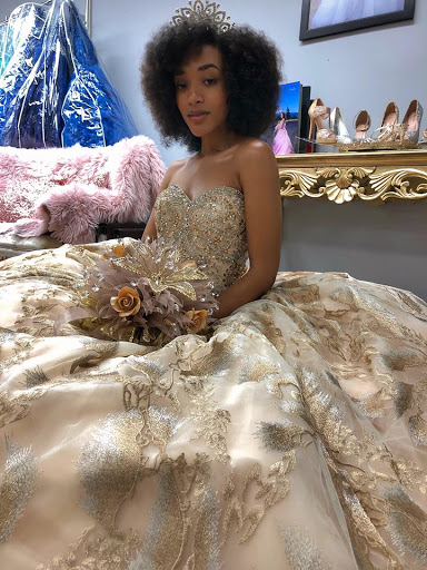 Boutique «Moda Bella Boutique | Quinceañera, Bridal, and Prom Dresses», reviews and photos, 8207 NE Vancouver Mall Dr Suite C, Vancouver, WA 98662, USA