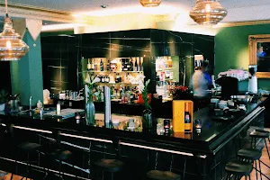 Café Central image