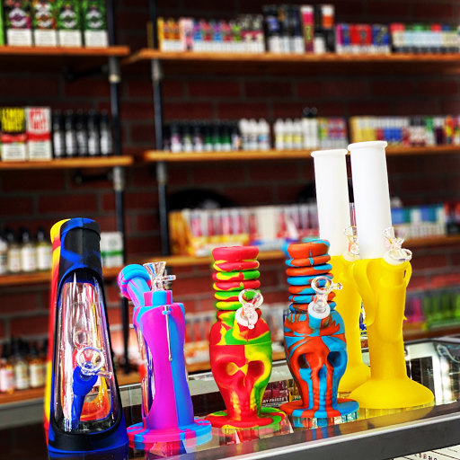 Vaporizer Store «Smokers Wonderland and Convenience Store», reviews and photos, 34785 Grand River Ave, Farmington, MI 48335, USA