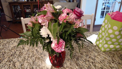 Florist «Flowers by Emily LLC», reviews and photos, 15620 W High St, Middlefield, OH 44062, USA