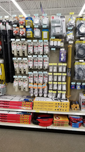 Hardware Store «Harbor Freight Tools», reviews and photos, 45150 Utica Park Blvd, Utica, MI 48315, USA