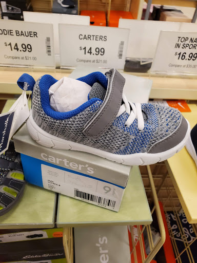 Shopping Mall «Townline Square Shopping Center», reviews and photos, 533 S Broad St, Meriden, CT 06450, USA