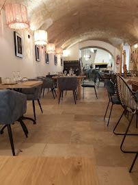 Atmosphère du Restaurant méditerranéen La Bohême à Arles - n°11