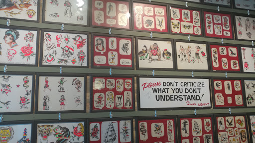 Tattoo Shop «Great Lakes Tattoo», reviews and photos, 1148 W Grand Ave, Chicago, IL 60642, USA