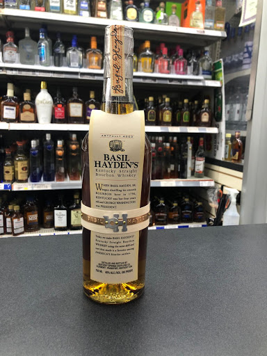 Liquor Store «Virginia Curve Liquor Store», reviews and photos, 856 Virginia Ave, Atlanta, GA 30354, USA