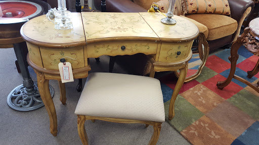 Consignment Shop «Home Again Consignment Shop», reviews and photos, 941 Namquid Dr, Warwick, RI 02888, USA