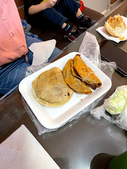 Tacos De Ollita y barbacoa Tony