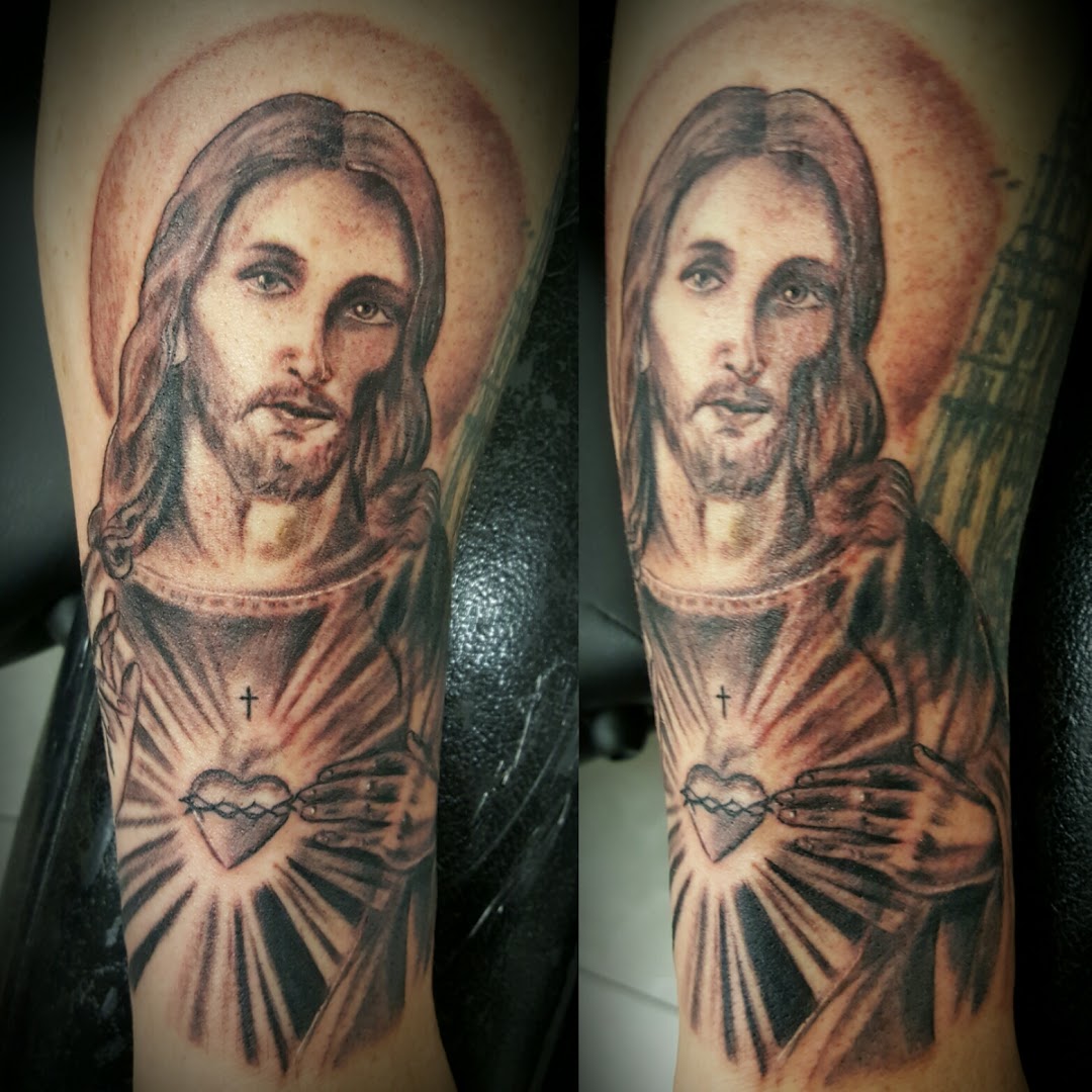 Twisted Illusions tattoos & piercings