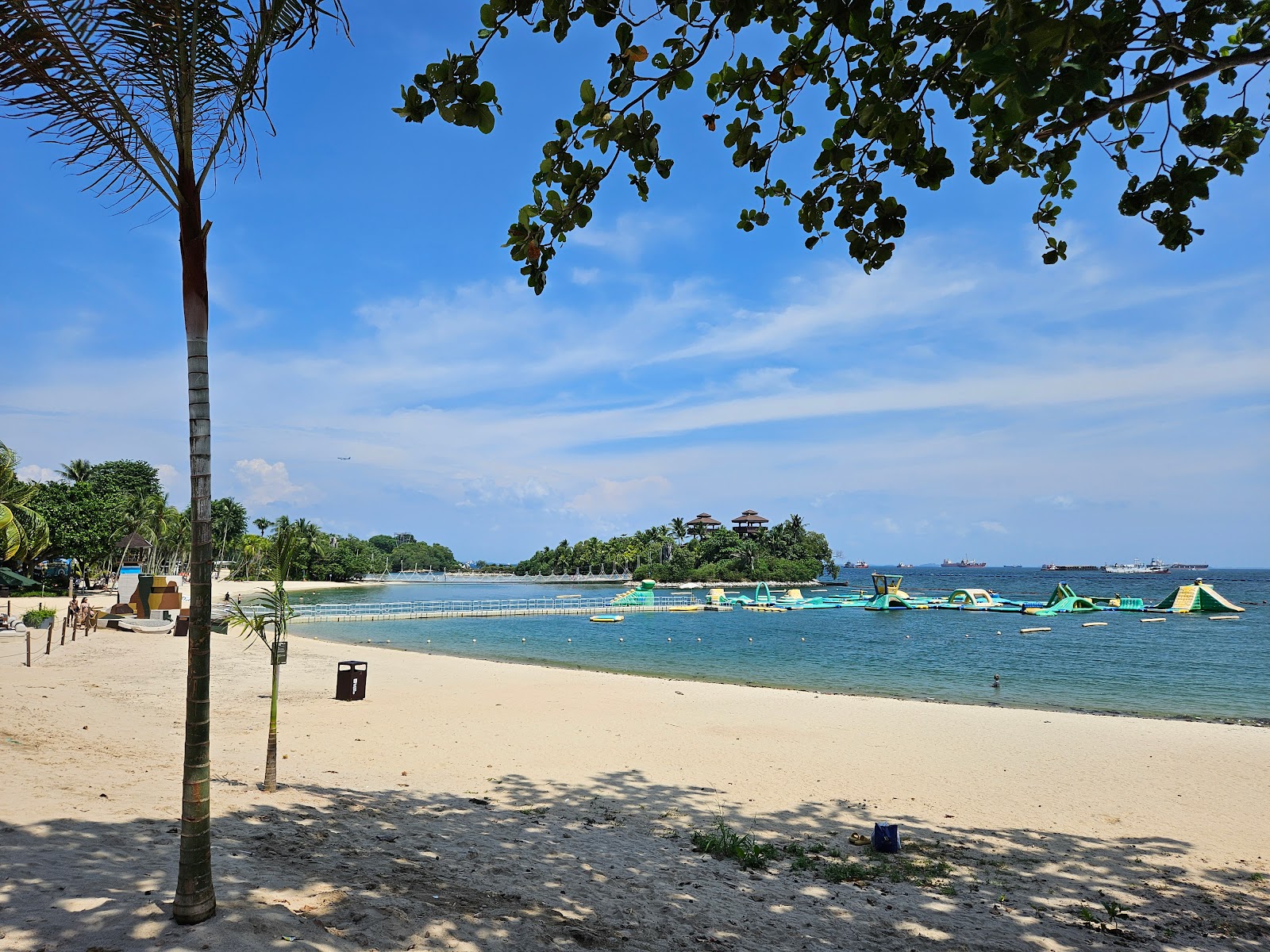 Φωτογραφία του Sentosa Siloso Beach με επίπεδο καθαριότητας πολύ καθαρό
