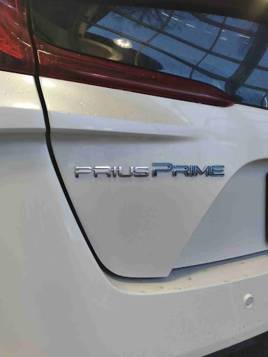 Auto Repair Shop «Rad Air Complete Car Care and Tire Centers», reviews and photos, 27051 Detroit Ave, Westlake, OH 44145, USA