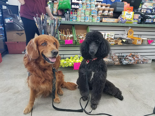 Pet Supply Store «Mini Pet Mart», reviews and photos, 815 S Broadway, Coos Bay, OR 97420, USA