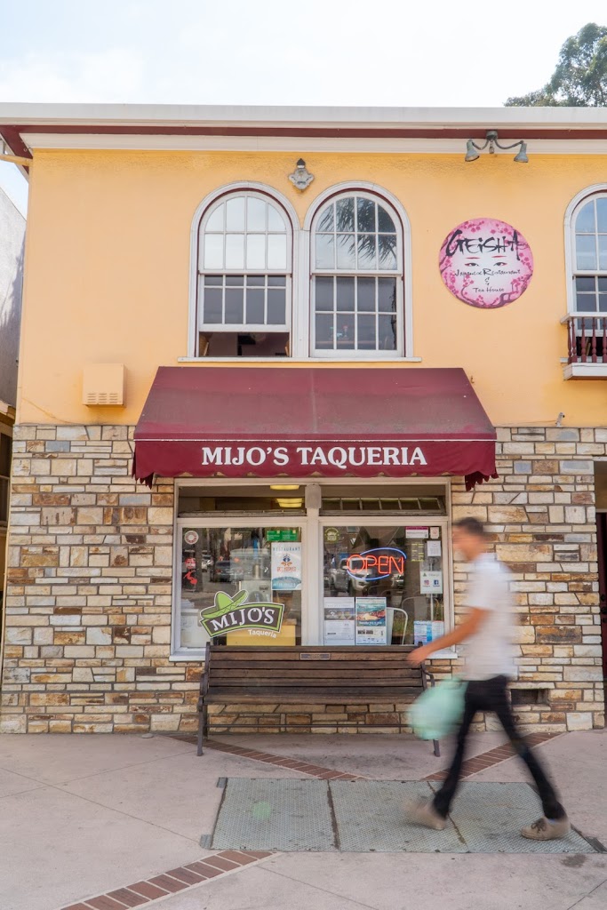 Mijo's Taqueria 95010