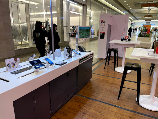 Cell Phone Store «Verizon Authorized Retailer - A Wireless», reviews and photos, 6191 State St #5508, Murray, UT 84107, USA