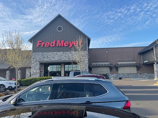 Grocery Store «Fred Meyer», reviews and photos, 17005 SE Sunnyside Rd, Happy Valley, OR 97086, USA