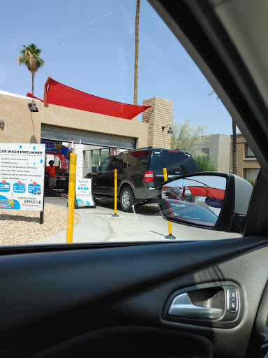 Quick N Clean Car Wash en Phoenix