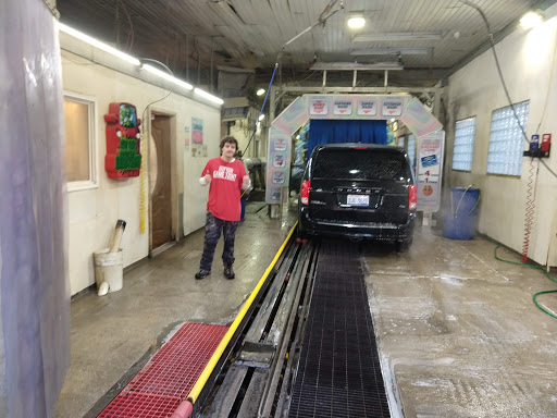 Lyon Auto Wash en South Lyon
