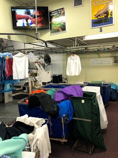 Dry Cleaner «One Stop Cleaners & Laundry», reviews and photos, 840 SW 8th St, Miami, FL 33130, USA