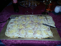 Tarte flambée du Restaurant de spécialités alsaciennes Restaurant Aux 3 Roses EPFIG - n°3