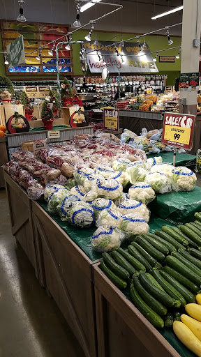 Grocery Store «Fresh Thyme Farmers Market - Omaha», reviews and photos, 14949 Evans Plaza, Omaha, NE 68116, USA