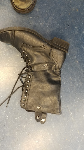 Thrift Store «Goodwill West Palm Beach/Gulfstream Super Store & Donation Center», reviews and photos