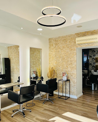 Paris 52 ème coiffure à Roanne