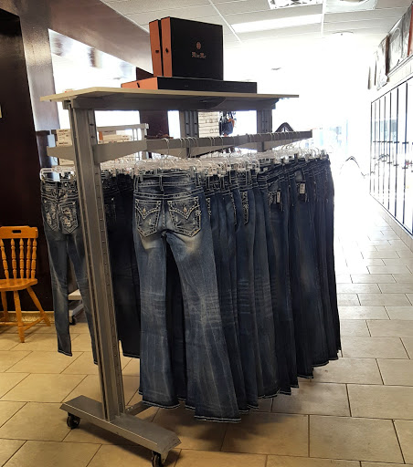 Farm Shop «KnA Farms Inc», reviews and photos, 23009 E Main St, Armada, MI 48005, USA