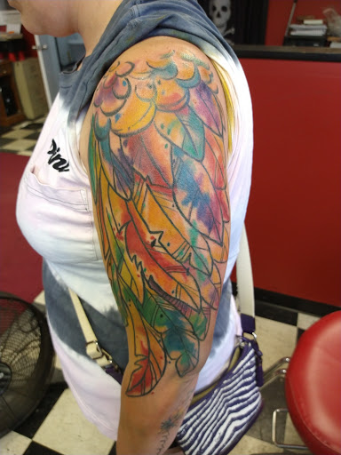 Tattoo Shop «Last Detail Tattoo Studio», reviews and photos, 8402 W Morgan Ave, Milwaukee, WI 53220, USA