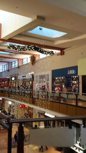 Shopping Mall «West County Center», reviews and photos, 80 W County Center Dr, Des Peres, MO 63131, USA