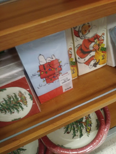 Department Store «T.J. Maxx», reviews and photos, 33025 Grand River Ave, Farmington, MI 48336, USA