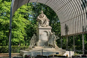 Richard Wagner Monument image