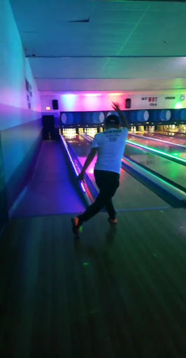 Bowling Alley «Wallenpaupack Bowling Center», reviews and photos, 15 Bowling Center Ln, Hawley, PA 18428, USA