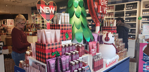 Beauty Supply Store «Bath & Body Works», reviews and photos, 10343 E US Hwy 36, Avon, IN 46123, USA