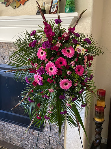 Florist «Vickies Flowers», reviews and photos, 16150 Geneva Ct, Brighton, CO 80602, USA