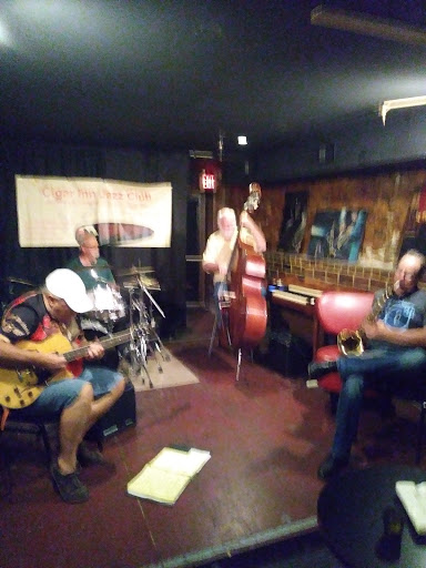 Tobacco Shop «Cigar Inn», reviews and photos, 119 W Main St, Belleville, IL 62220, USA