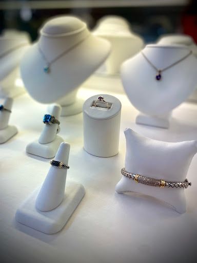 Jeweler «Philip Bortz Jewelers», reviews and photos, 108 E 7th St, Cincinnati, OH 45202, USA