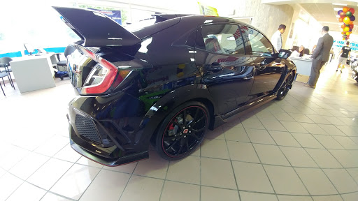 Honda Dealer «Huntington Honda», reviews and photos, 1055 E Jericho Turnpike, Huntington, NY 11743, USA