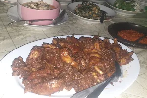 Ayam panggang & rica rica kaibon image