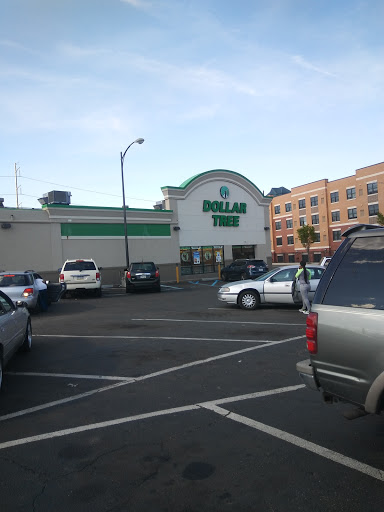 Dollar Store «Dollar Tree», reviews and photos, 1118 Avenue of the States, Chester, PA 19013, USA