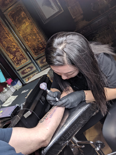 Tattoo Shop «Hailin Tattoo Studio», reviews and photos, 1136 N La Brea Ave, Los Angeles, CA 90038, USA