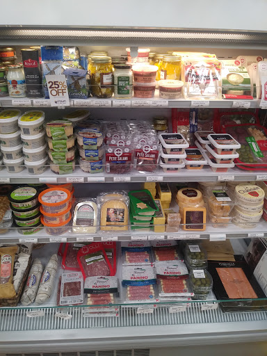 Liquor Store «Crown Wine & Spirits», reviews and photos, 3363 Sheridan St, Hollywood, FL 33020, USA