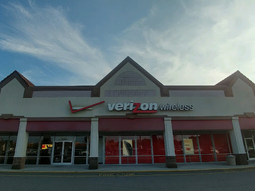 Cell Phone Store «Verizon», reviews and photos, 4512 Oleander Dr #800, Wilmington, NC 28403, USA